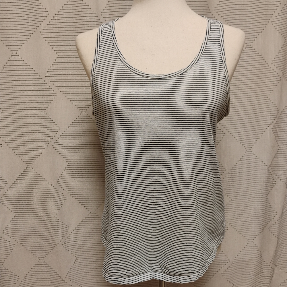 Universal Threads Blue And White Striped Sleeveless Women's Tank Top Size Small